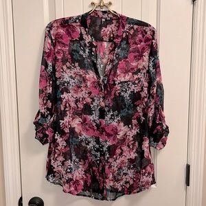 Lightweight and sheer button-up